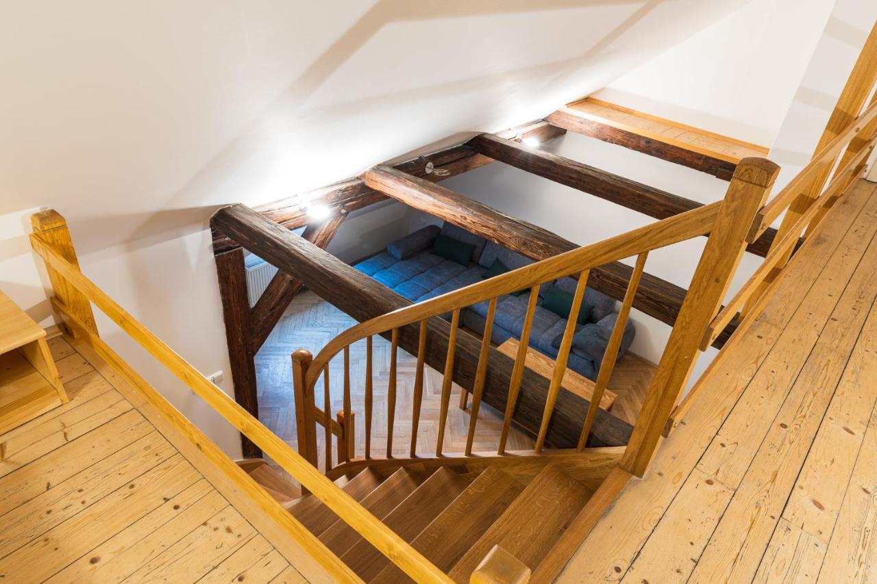 White Swan Boutique Apartments プラハ エクステリア 写真