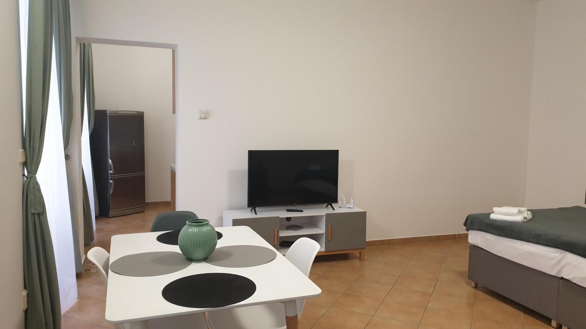 White Swan Boutique Apartments プラハ エクステリア 写真